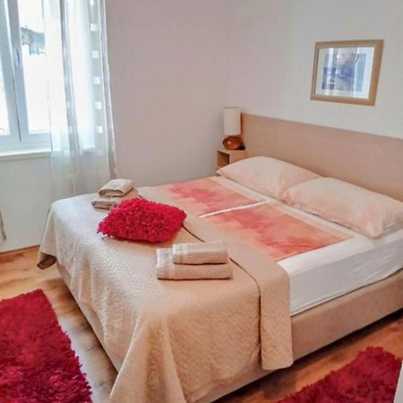 Apartman Karmen Makarska Buitenkant foto