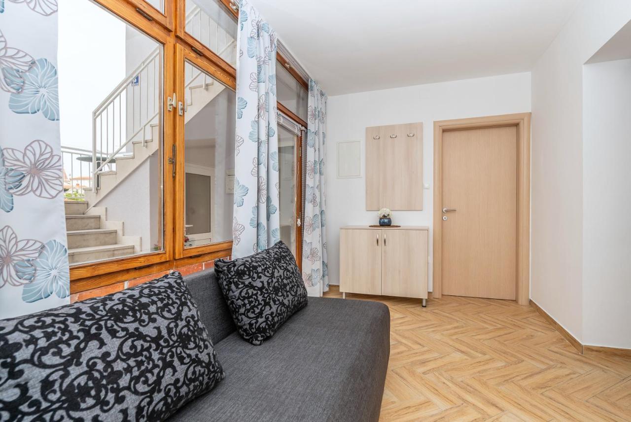 Apartman Karmen Makarska Buitenkant foto