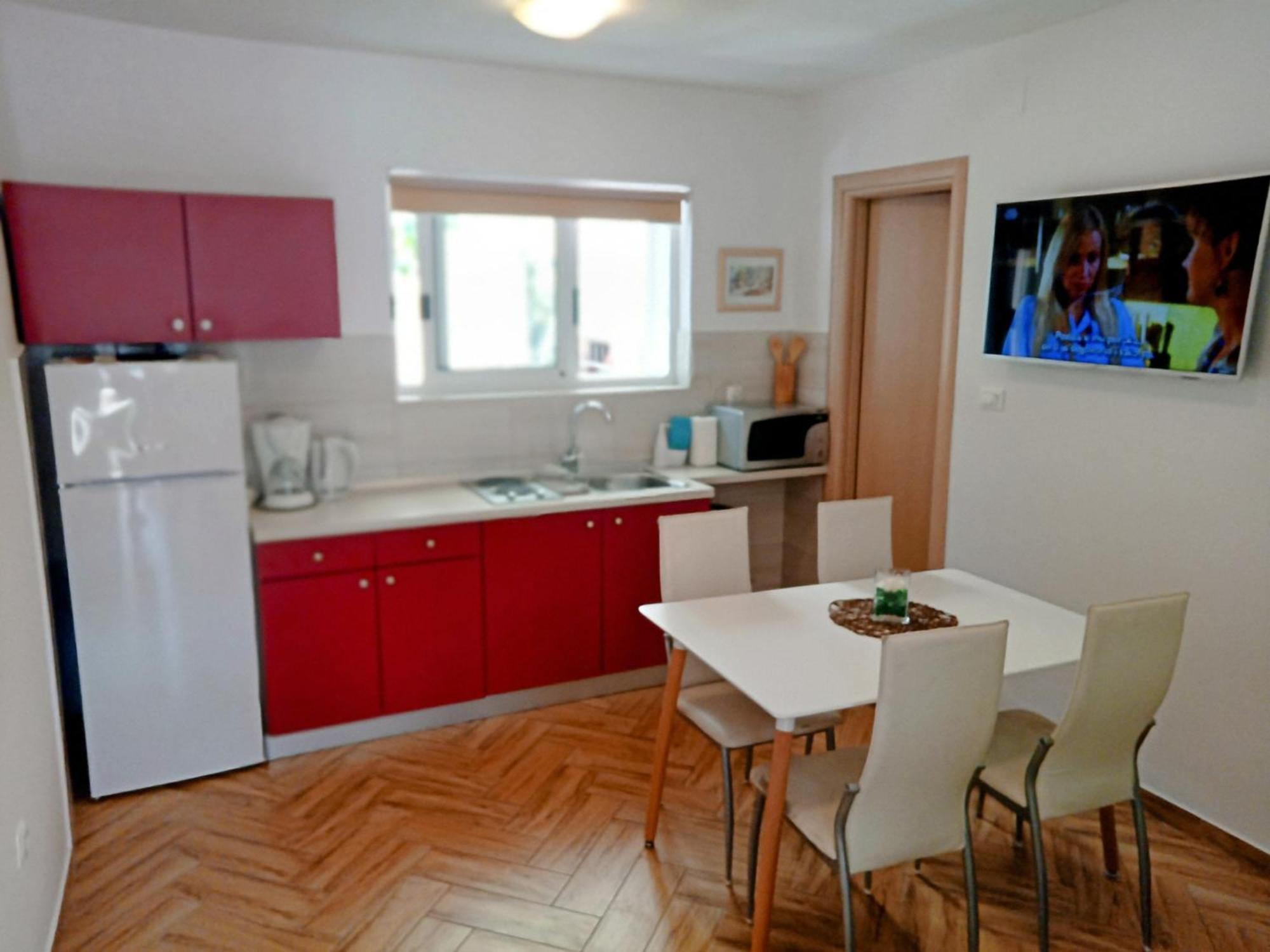 Apartman Karmen Makarska Buitenkant foto